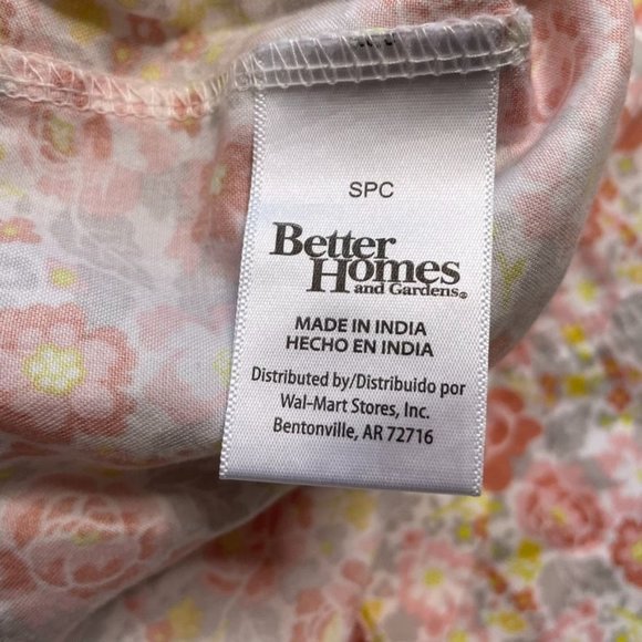 Queen Size Pillow Cases Shams Set of 2 Better Homes and Garden Bohemian Pink u - Picture 3 of 6